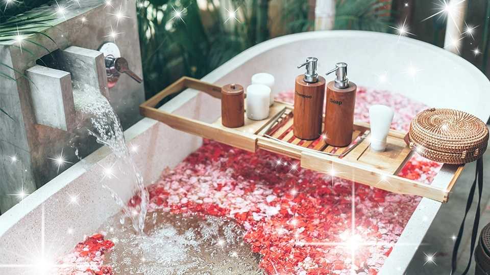 What are Bath Bombs? How to use Bath Bombs in your Skincare routine for an Ultimate Luxurious Relaxation
